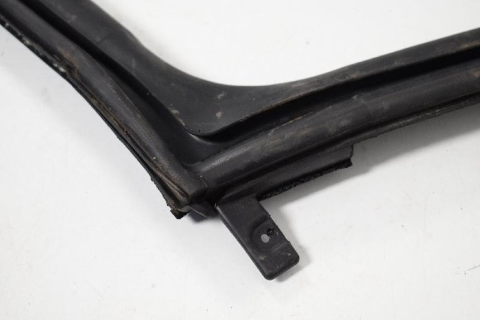 Garnitura ușă st&acirc;nga spate TESLA MODEL S 2014 OEM: 4C250839 3465112