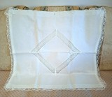 Fata de perna Vintage din bumbac cu broderie, bordura si insertii de dantela croset