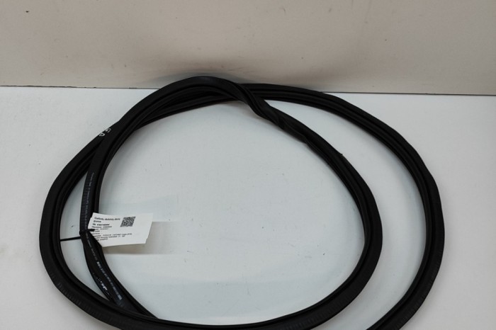 Garnitura ușă dreapta spate PORSCHE CAYENNE Coupe 9YB 2023 OEM: 9Y3833721B | 30748004