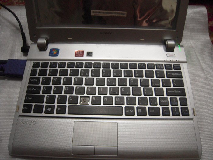 Sony vaio VPCYB3V1E piese