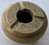 Scrumiera vintage din bronz arabeasca
