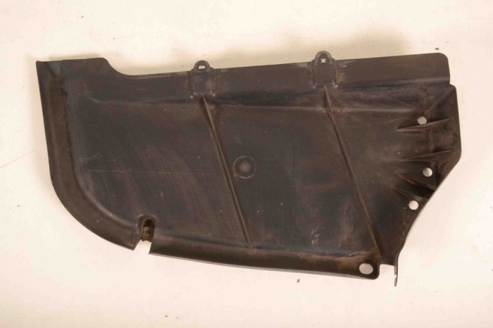 Scut motor dreapta spate MERCEDES-BENZ C T-Model S204 2012 OEM: A2046900607