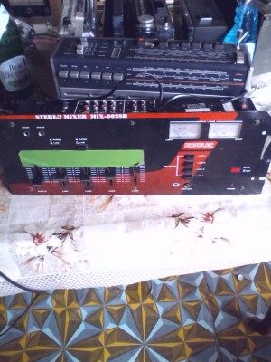 Mixer Audio Stereo Model MIX-002 SR foto