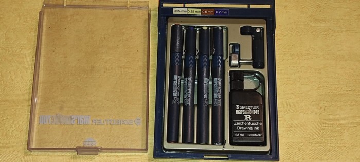 SET ROTRING - STAEDTLER MARSMATIC 700 NECESITA SERVISARE