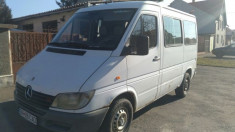 Mercedes Sprinter cu 9 locuri foto