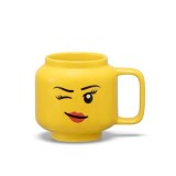 Cumpara ieftin Cana mica LEGO din ceramica &ndash; Fata care face cu ochiul