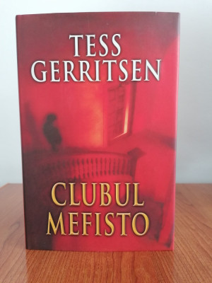 Tess Gerritsen, Clubul Mefisto foto