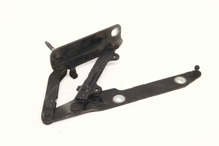 Balama capota dreapta față LAND ROVER DISCOVERY III L319 2007 OEM: nera 2728205