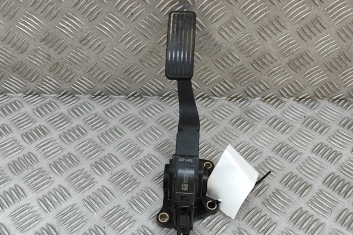 Pedala de accelerație HONDA CR-V V RW 2021 OEM: 17800-TNY-E51 30439441