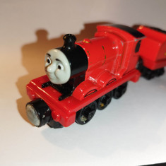 bnk jc Thomas si prietenii - locomotiva James - Mattel 2013