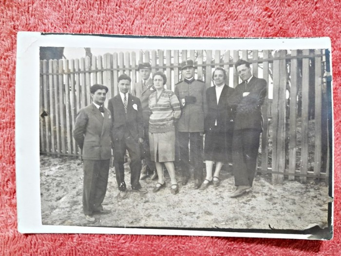 Fotografie tip carte postala, Familie in prima zi de Paste, 1928 Bolintin Vale