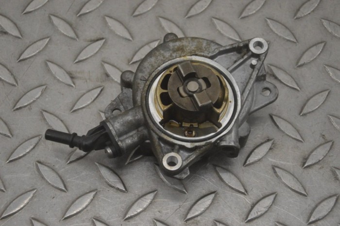 Pompa de vacuum CITRO&Euml;N DS5 2012 OEM: 1612-20635,7597920 22809042