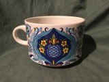 Cana vintage din portelan cu marcaj Villerou Boch model Izmir anii 70 !