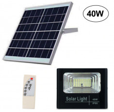 Proiector LED 40W cu panou solar si telecomanda foto