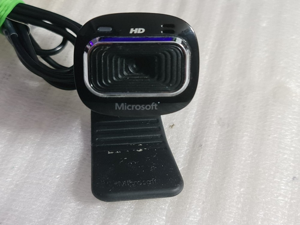 Camera Web Microsoft LifeCam HD-3000, 1280 x 720 ,1 MP, HD, Negru - poze  reale