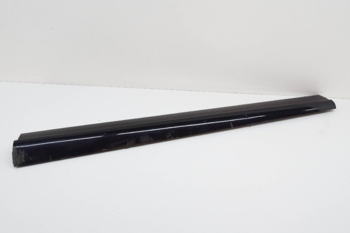 Bandou inferior ușă dreapta față AUDI Q5 8R 2014 OEM: 8R0853960B 11487618