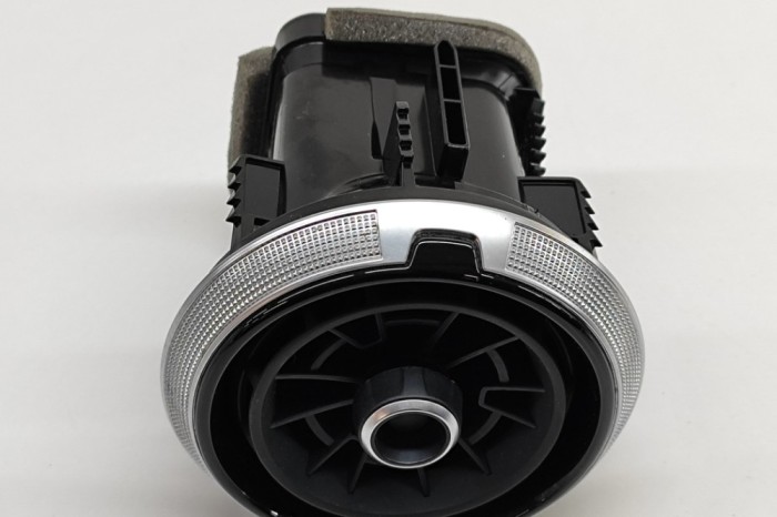 Gura de ventilație planșa de bord AUDI Q2 GA 2021 OEM: 81A820901F 28294637