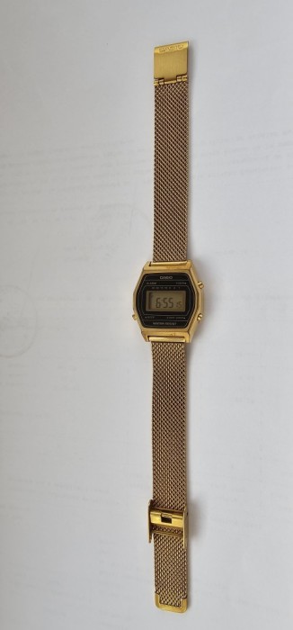 CEAS DE DAMA Casio original (modelul LA690WE) FUNCTIONEAZA .