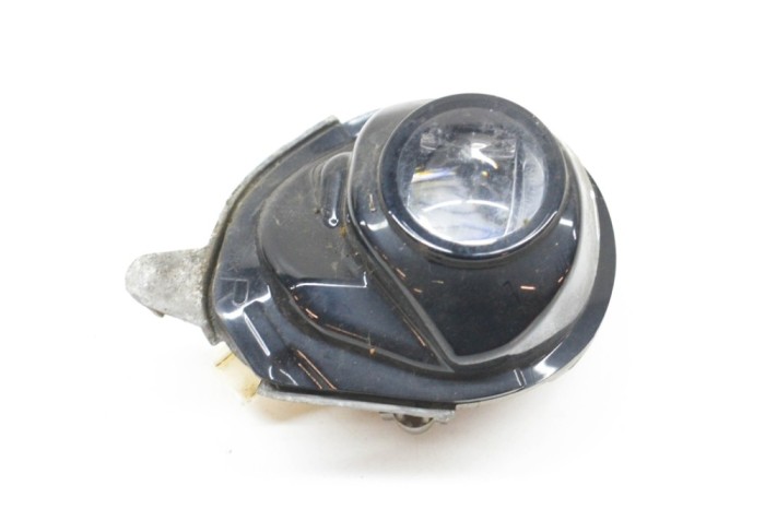 Proiector ceață dreapta față MAZDA CX-3 DK 2018 13986904