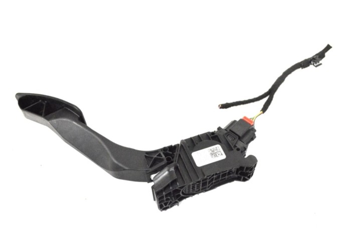 Pedala de accelerație VW T-ROC A11 2021 OEM: 5Q2723503F 13961225
