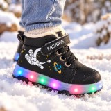 Cumpara ieftin Ghete imblanite cu lumini LED bareta velcro, Model Cosmo, Baieti, Piele