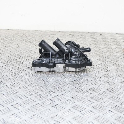 Pompa de apa VW JETTA MK6 162, 163 2013 OEM: 04E121042A04E121121E 1632561 foto