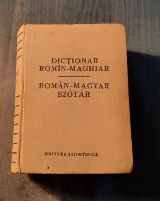 Dictionar roman - maghiar foto