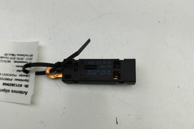 Amplificator de antena MERCEDES-BENZ A W176 2015 OEM: A1568200089,920-321-001 31382968 foto