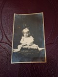 fotografie tip carte postala, copil mic, alb negru - circulata