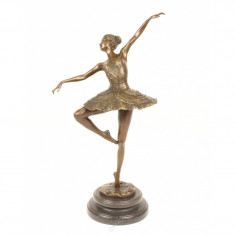 Balerina-statueta din bronz pe un soclu din marmura KF-92