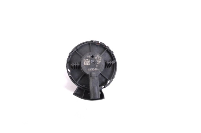 Senzor de impact dreapta față TESLA MODEL 3 2018 OEM: 1036762-00-A 14534503