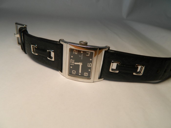 Ceas de dama FESTINA ,dreptunghiular , 50M ,stare excelenta cod F3