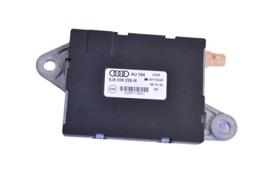 Amplificator de antena AUDI TT 8J3 2014 OEM: 8J8035225M | 15043799 foto