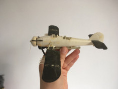 Macheta avion, jucarie veche perioada comunista, asamblata, 15x18 cm foto