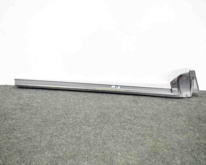 Chedar geam ușă st&acirc;nga față TESLA MODEL 3 2018 OEM: 1090496-00-E,1090495-00-E