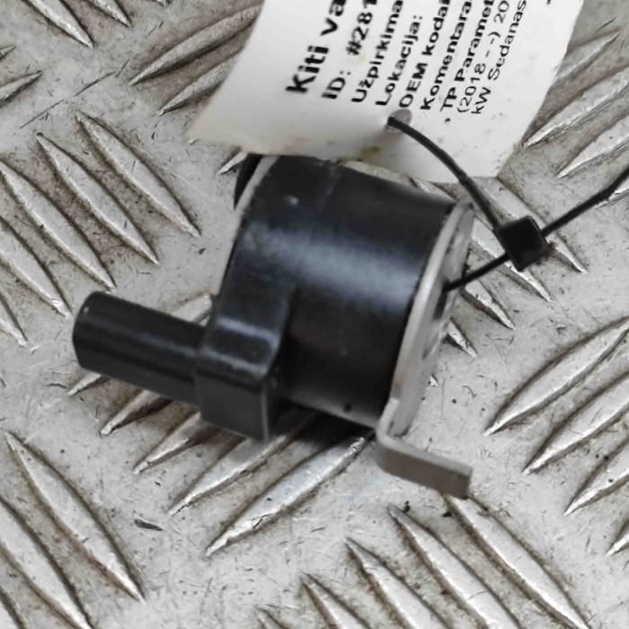 Supapa solenoid TESLA MODEL 3 2022 OEM: 1501200-CL-B 28195304