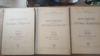 Documente privind istoria Rominiei Moldova volumele 2,4 si 5 Mihail Roller Si Colab. foto
