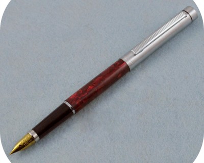 Stilou Wing Sung_rosu sidef foto