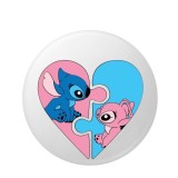 Cumpara ieftin Insigna rotunda inimioara puzzle cu personaje simpatice, 58 mm, prindere cu ac metalic