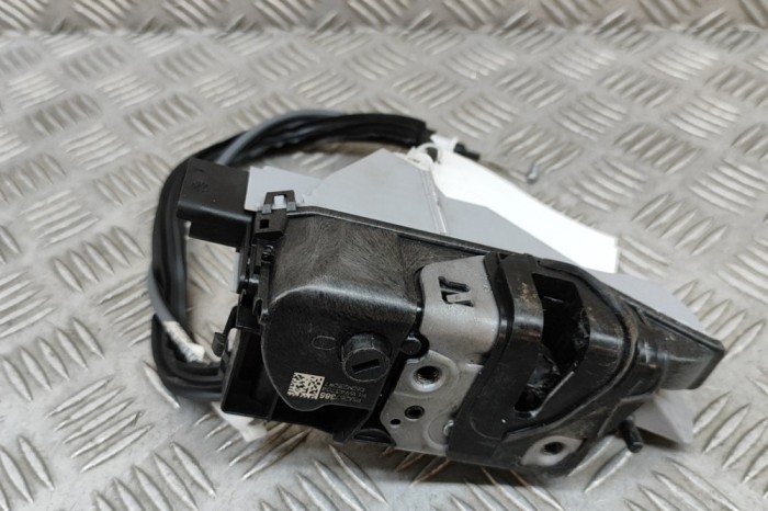 &Icirc;ncuietoare ușă dreapta față OPEL Crossland X P17 2022 OEM: 3558110 28090418