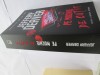 Jeffery Deaver - Pe muchie de cutit, Editura Rao, 2021, 559 pagini - Roman Thriller Beletristica