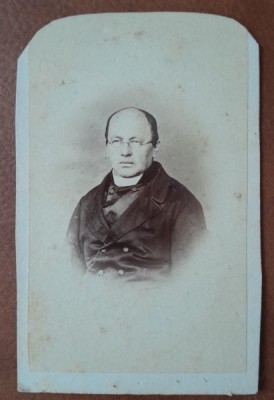 Fotografie tip CDV, barbat, sfarsit de secol XIX foto