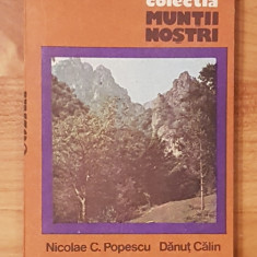 Cozia de Nicolae Popescu + harta. Colectia Muntii Nostri