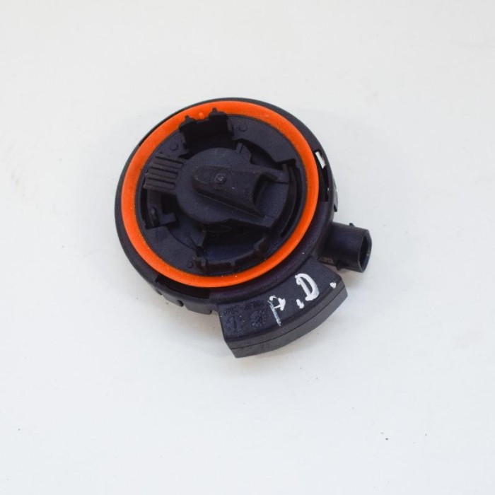 Senzor de impact dreapta față TESLA MODEL X 2016 OEM: 1036762-00-A 10016905