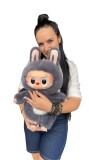 Figurina Urias Labubu Plus 50cm cenusiu - Jucarie de Colectie Premium
