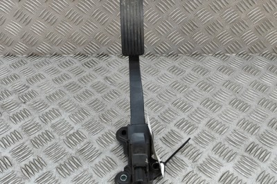 Pedala de accelerație MITSUBISHI OUTLANDER III GG_W, GF_W, ZJ 2013 OEM: 1600A116 29316498 foto