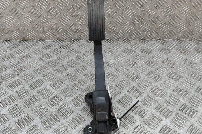 Pedala de accelerație MITSUBISHI OUTLANDER III GG_W, GF_W, ZJ 2013 OEM: 1600A116 29316498