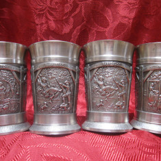 SET PAHARE VIN DIN ZINC CU MODEL VINTAGE IN RELIEF 11 CM