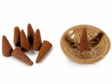 Set 30 conuri parfumate cu suport in cutie cadou Craciun aroma Fructe de Padure &Oslash; 8 cm x 7,5 H