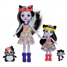 Set papusi surori Enchantimals Sage Skunk &amp; Caper si Sabella Skunk &amp; Striper, 3 ani+